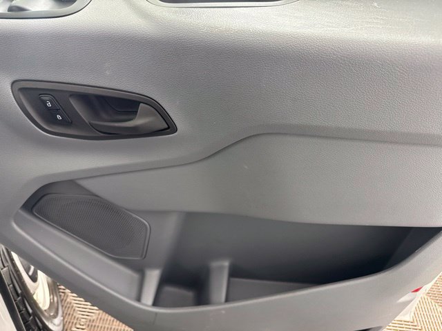 Used 2018 Ford Transit 150 XL RWD image 21