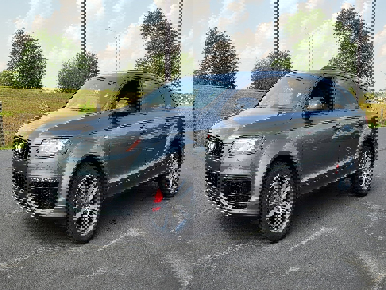 Used 2015 Audi Q7 3.0T S line Prestige w/ Sport Edition image 2