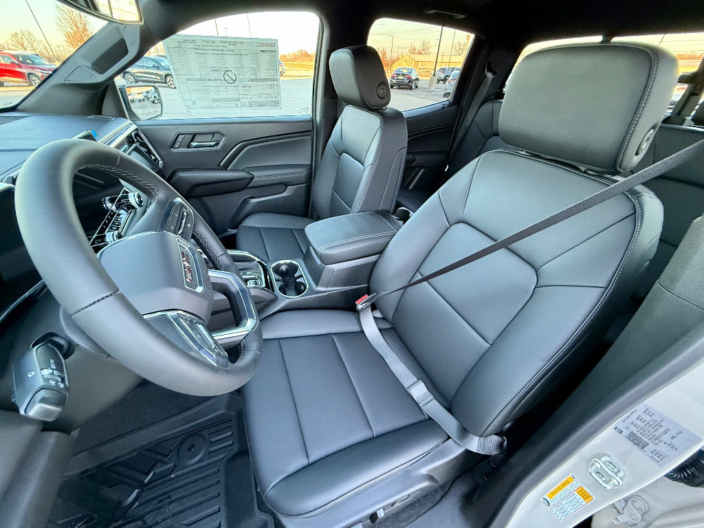 New 2026 GMC Canyon Elevation w/ Convenience Package image 13