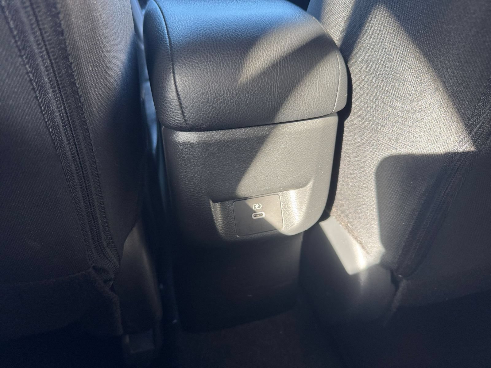 Used 2025 Nissan Versa SV FWD image 21