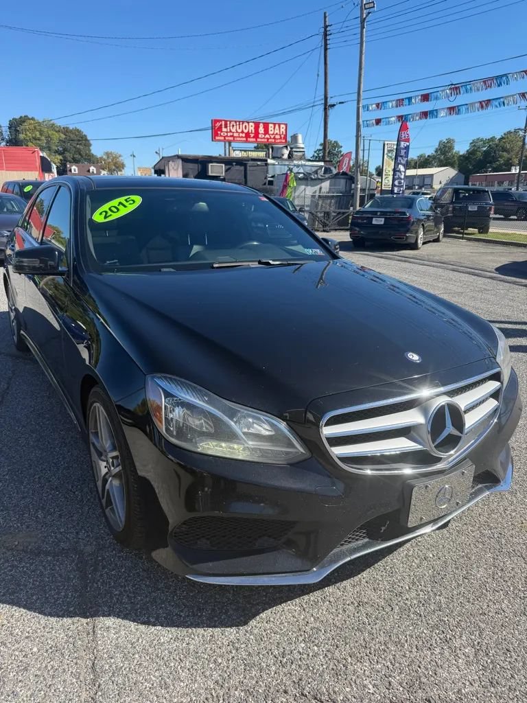 Used 2015 Mercedes-Benz E 350 4MATIC Sedan image 4