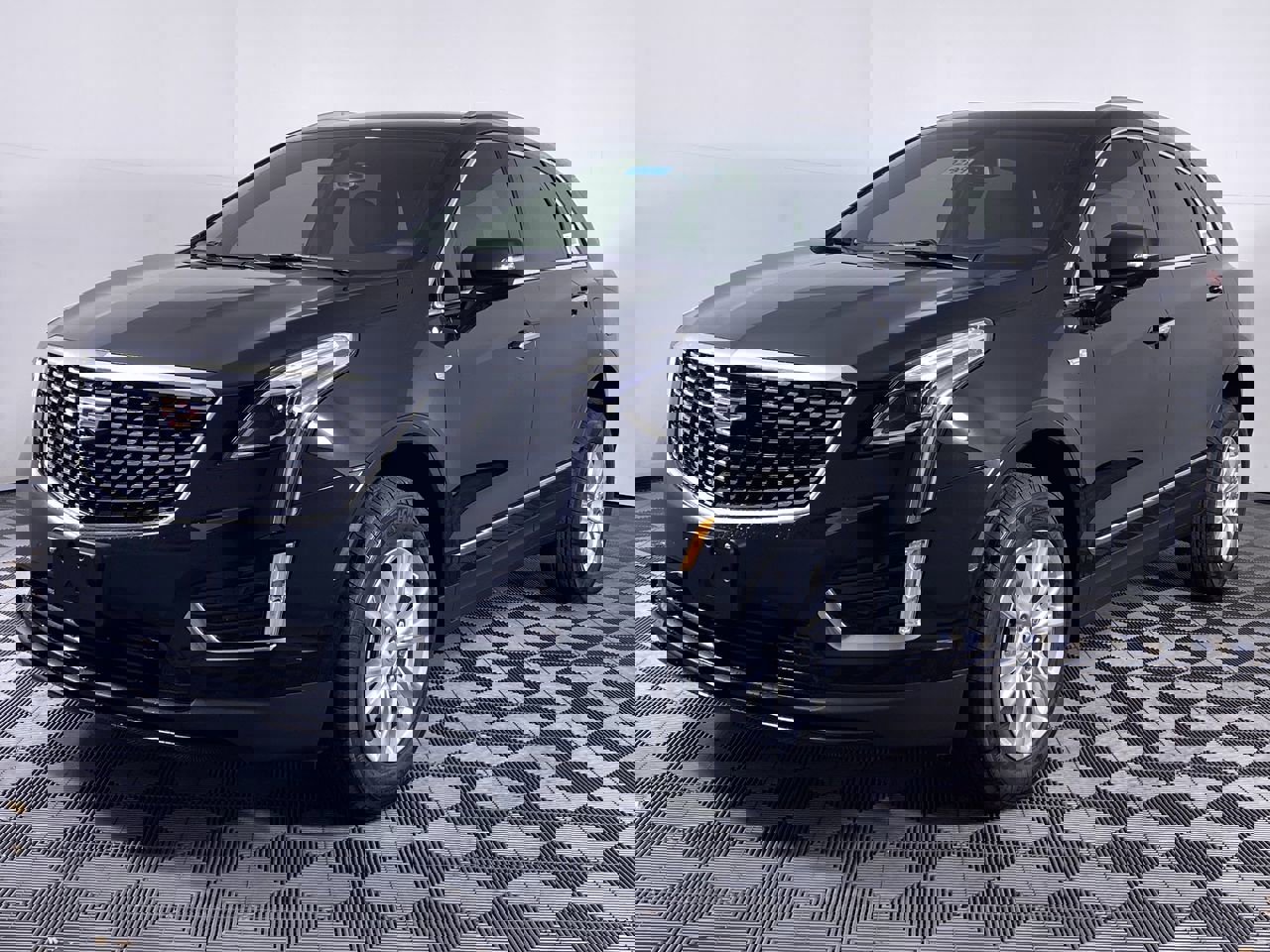 New 2026 Cadillac XT5 Luxury w/ LPO, Floor Liner Package image 17