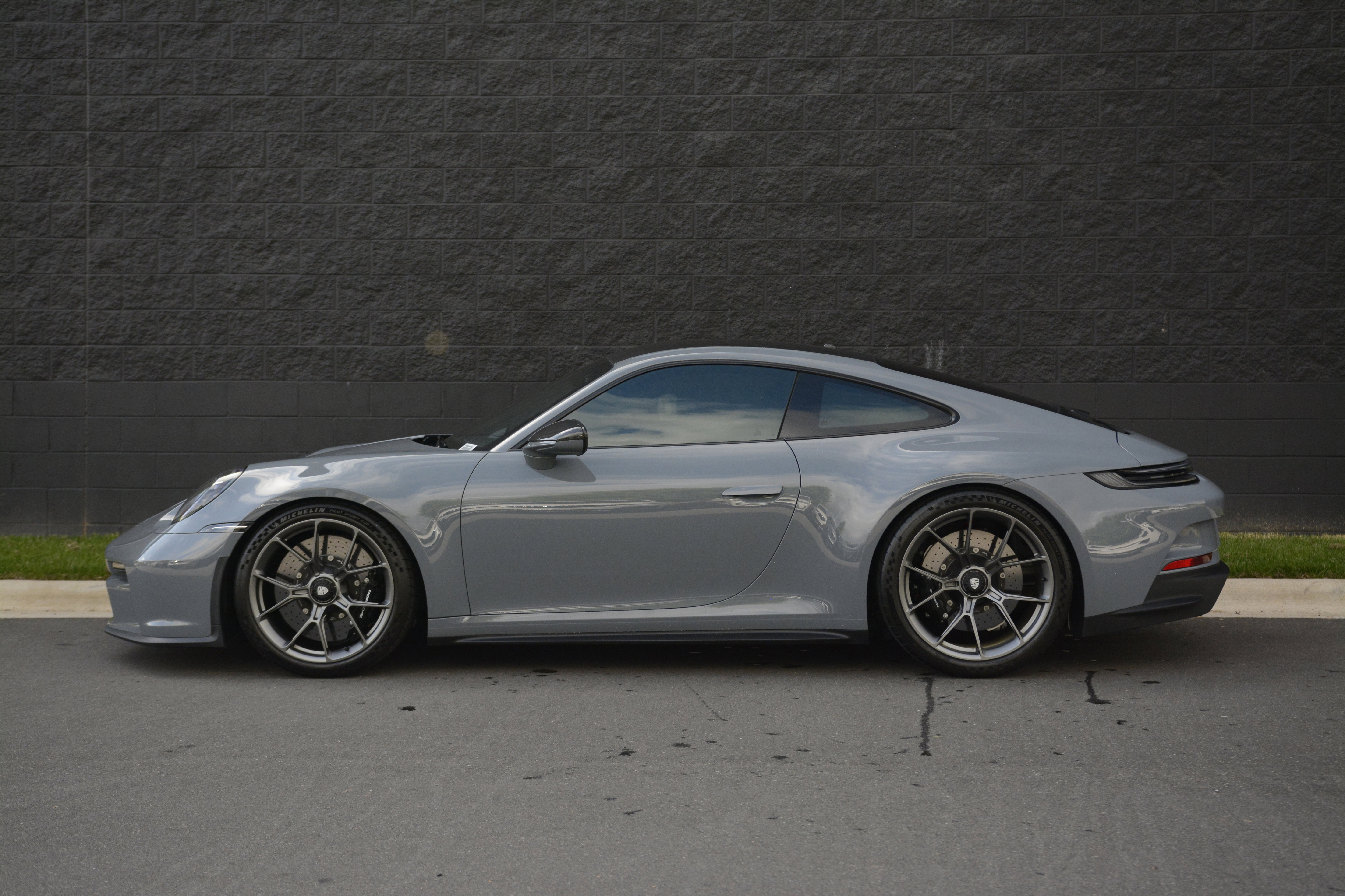 Certified 2023 Porsche 911 GT3 RWD image 2