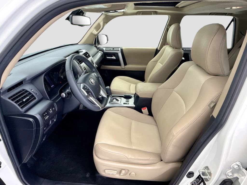 Used 2022 Toyota 4Runner SR5 Premium w/ Moonroof Package AWD/4WD image 18