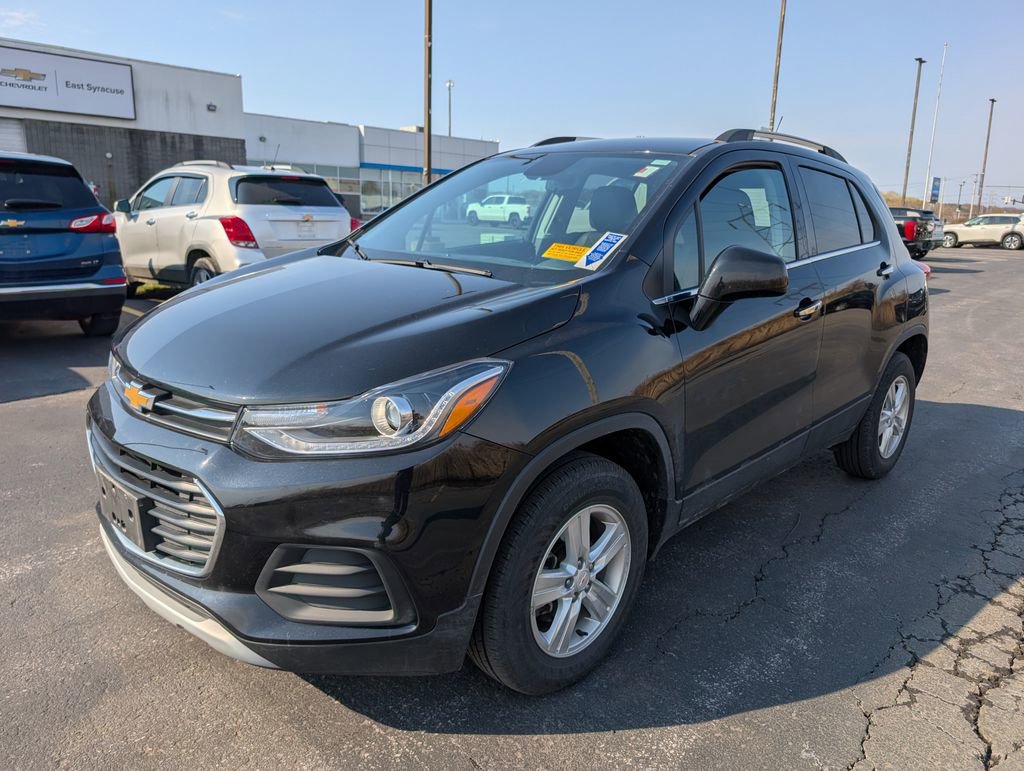Used 2020 Chevrolet Trax LT w/ LT Convenience Package image 5