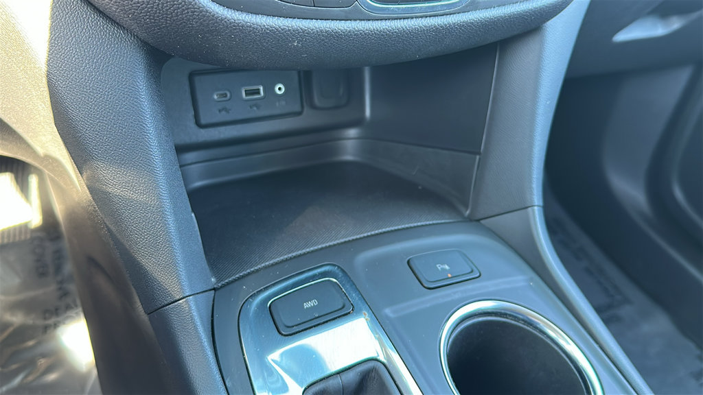 Used 2024 Chevrolet Equinox LT AWD/4WD image 23
