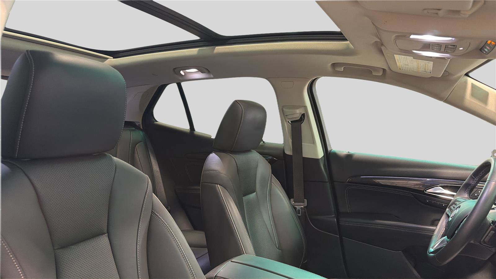Used 2022 Buick Envision Essence w/ Safety Package FWD image 25
