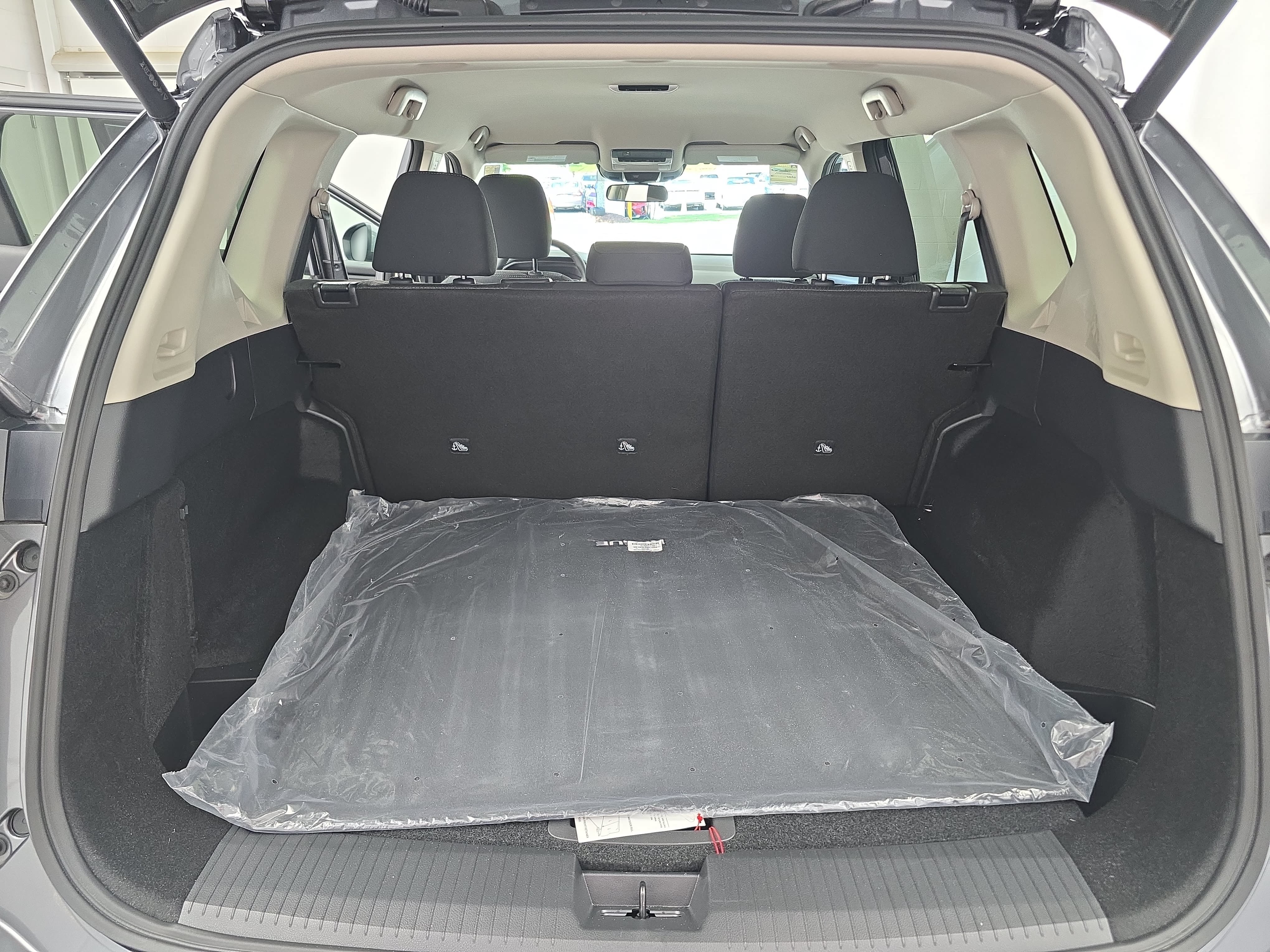 Certified 2026 Nissan Rogue SV FWD image 12