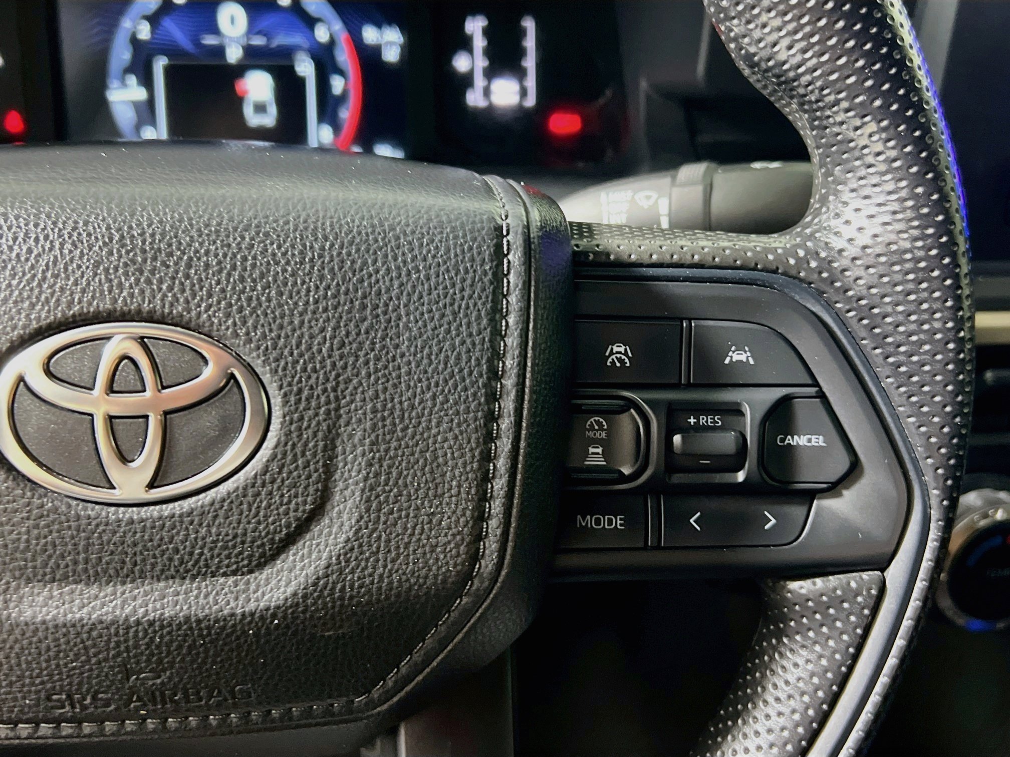 Used 2024 Toyota Tacoma SR AWD/4WD image 13