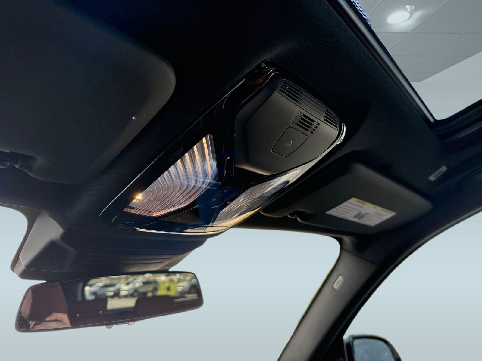 New 2026 BMW X5 sDrive40i w/ M Sport Package image 17