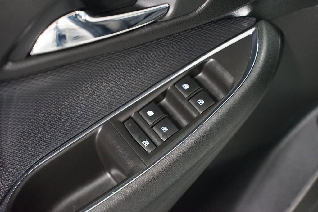 Used 2019 Chevrolet Cruze LT w/ Convenience Package FWD image 30