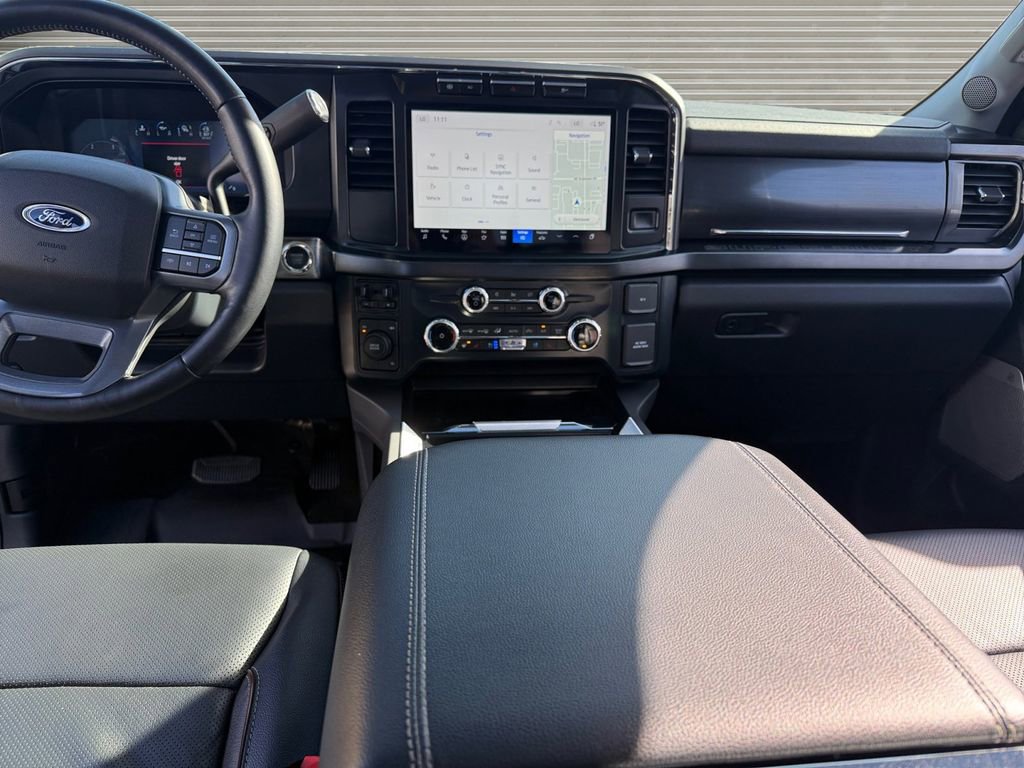 Certified 2023 Ford F450 Lariat w/ Camper Package image 11