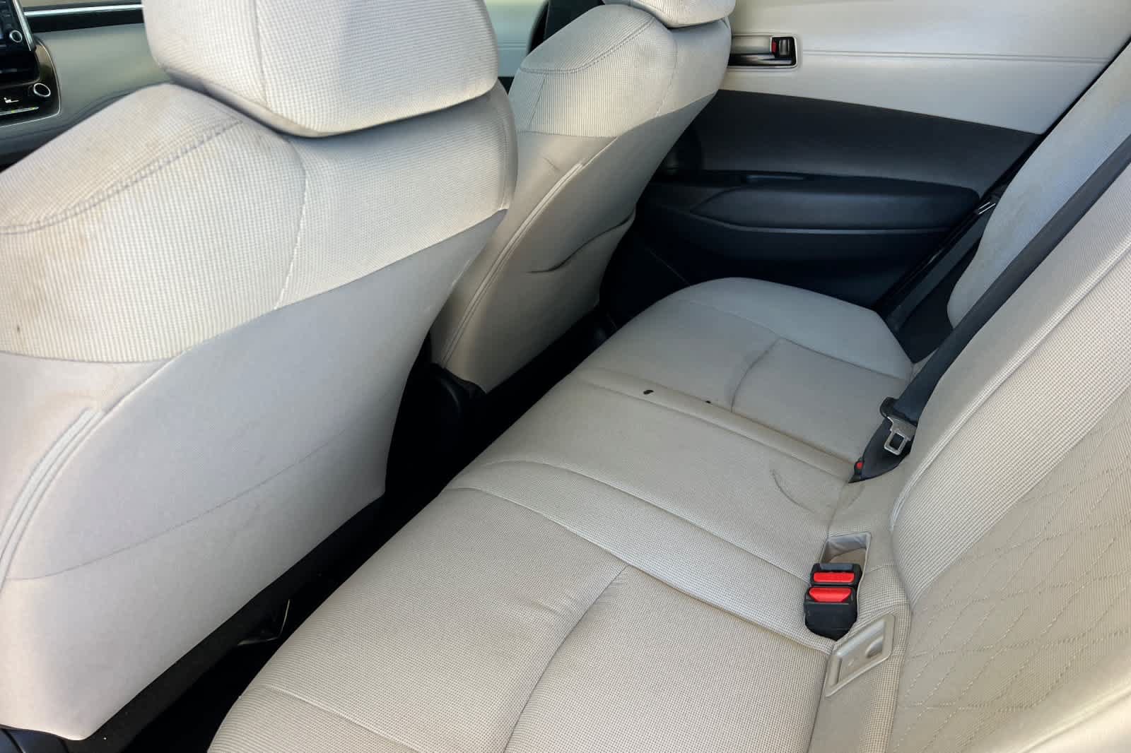 Certified 2022 Toyota Corolla Cross LE w/ Moonroof Package AWD/4WD image 4
