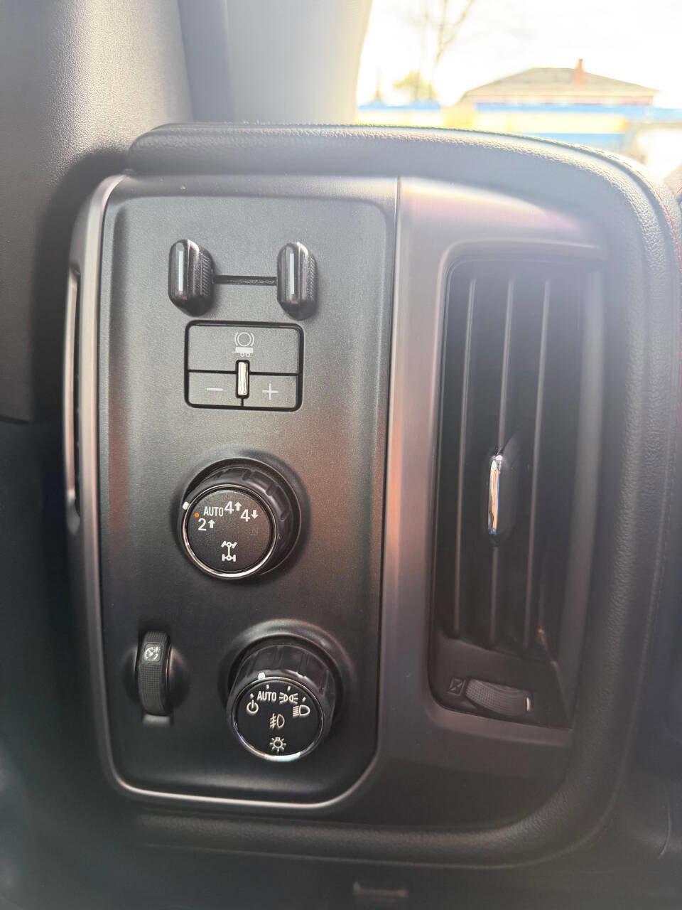 Used 2017 GMC Sierra 1500 SLT AWD/4WD image 25