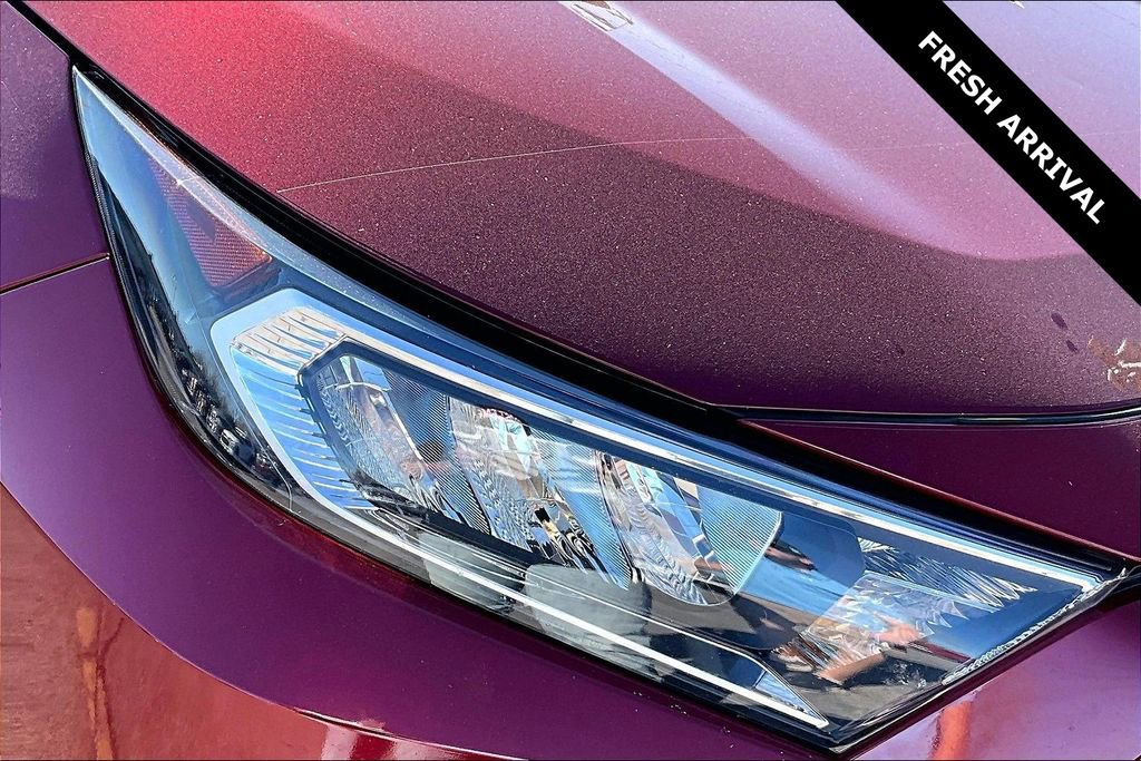 Used 2021 Toyota RAV4 XLE image 30