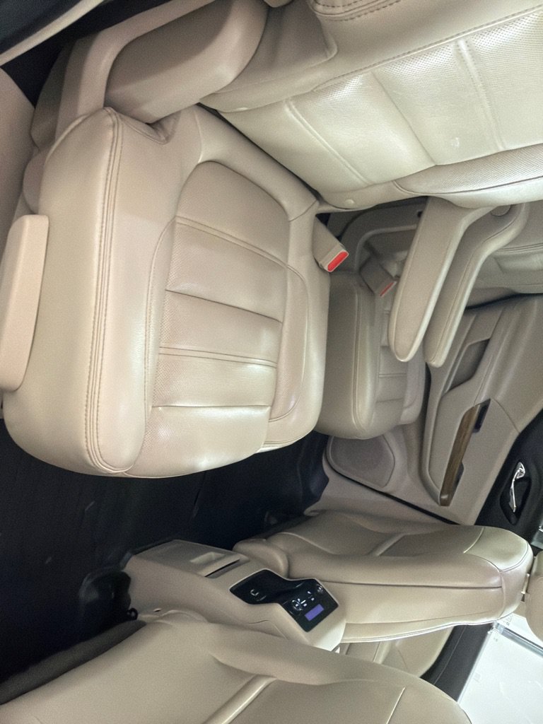 Used 2019 GMC Acadia Denali w/ Technology Package AWD/4WD image 23