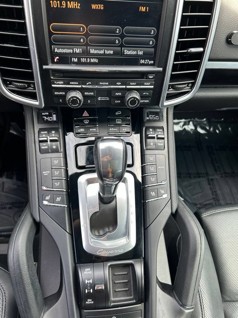 Used 2016 Porsche Cayenne AWD/4WD image 12