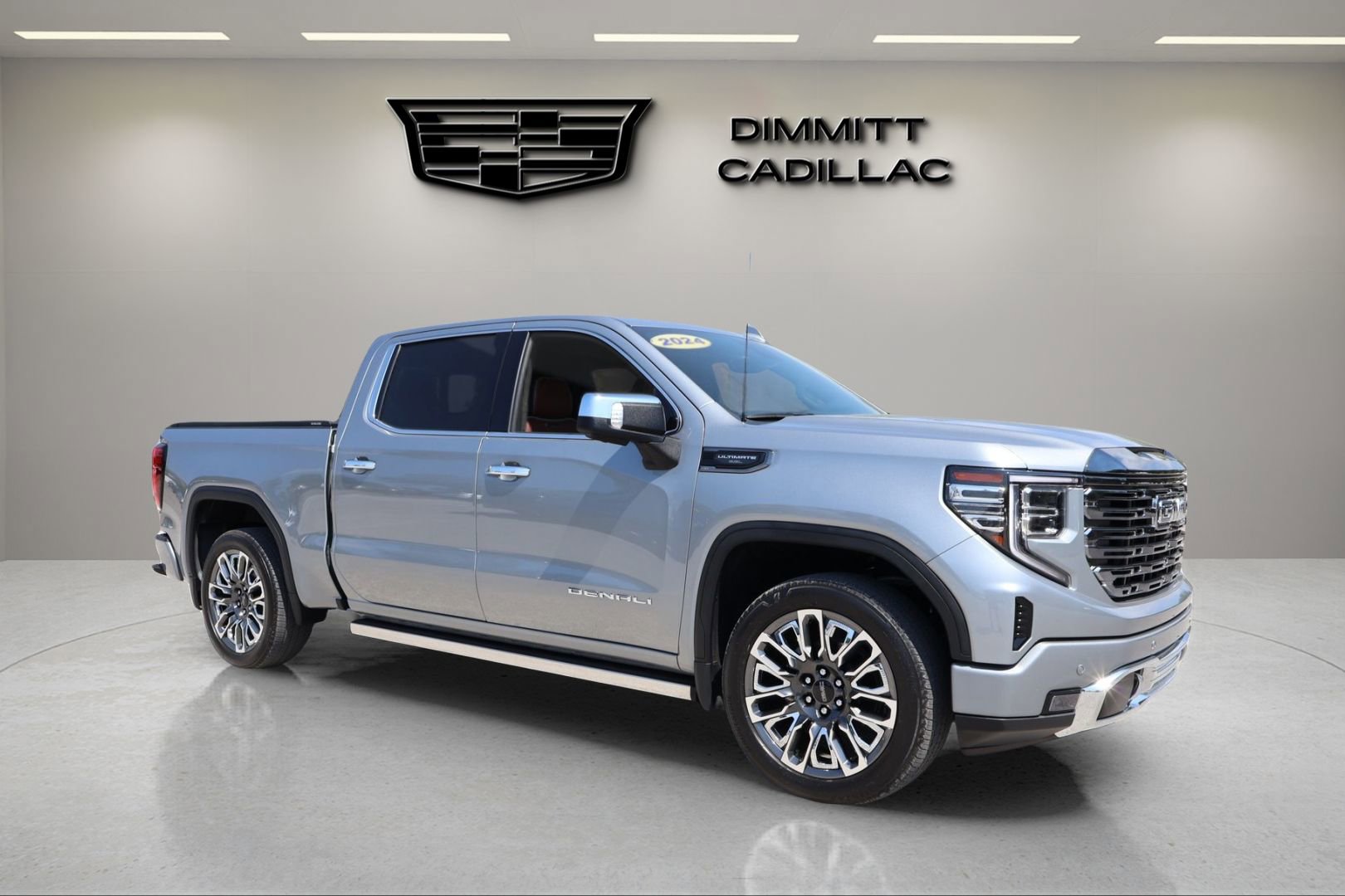 Used 2024 GMC Sierra 1500 Denali Ultimate AWD/4WD image 7