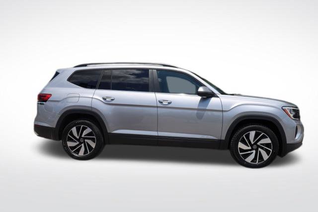 Used 2024 Volkswagen Atlas SE AWD/4WD image 14