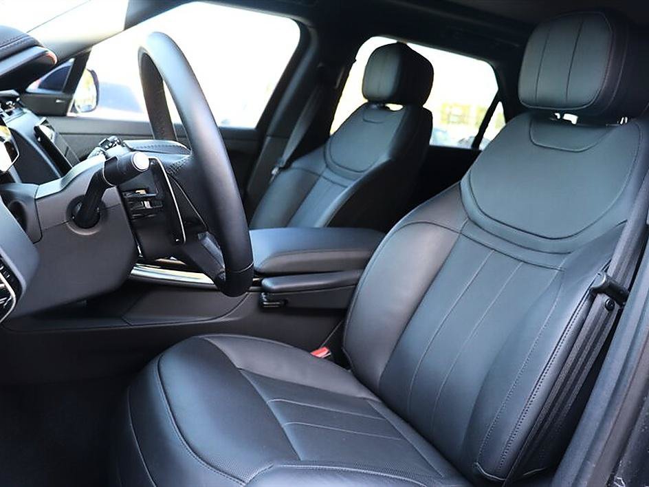 Used 2024 Land Rover Range Rover Sport SE AWD/4WD image 10