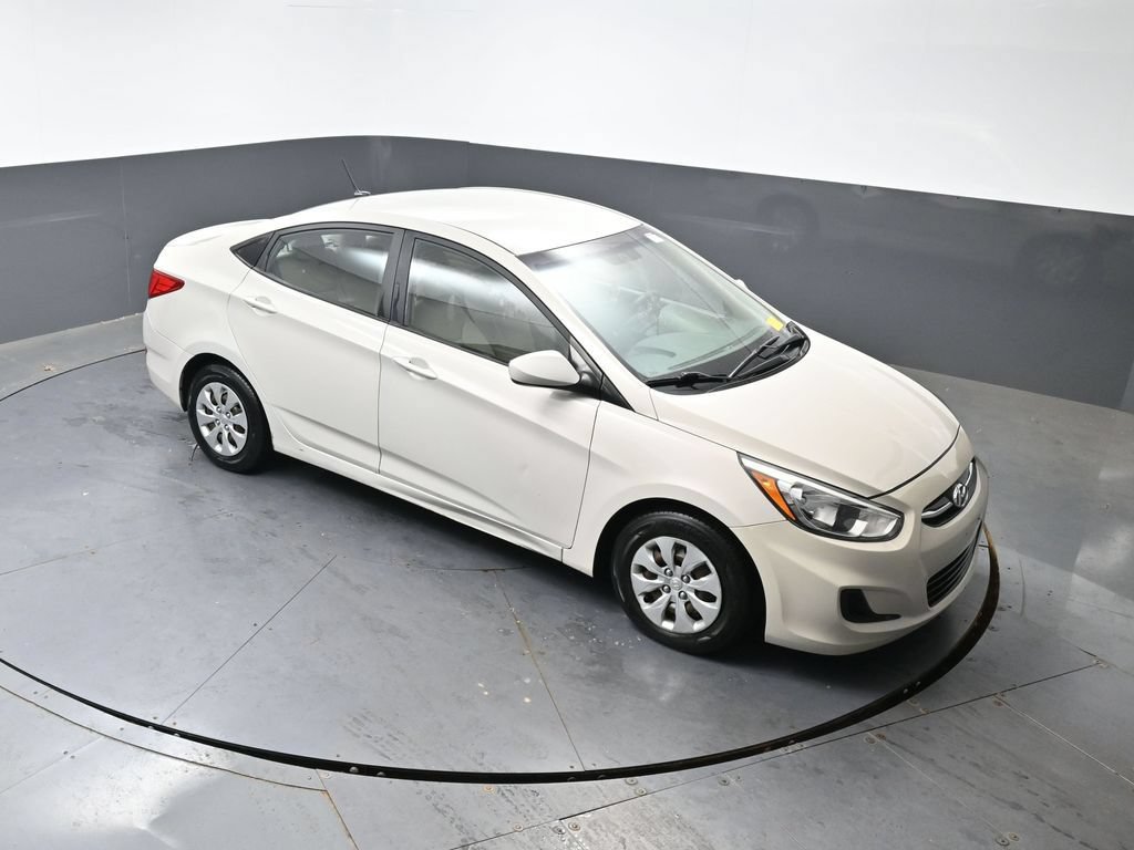 Used 2017 Hyundai Accent SE FWD image 14