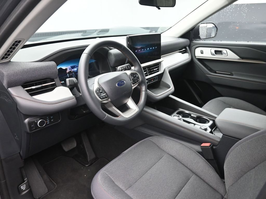 New 2026 Ford Explorer Active image 19