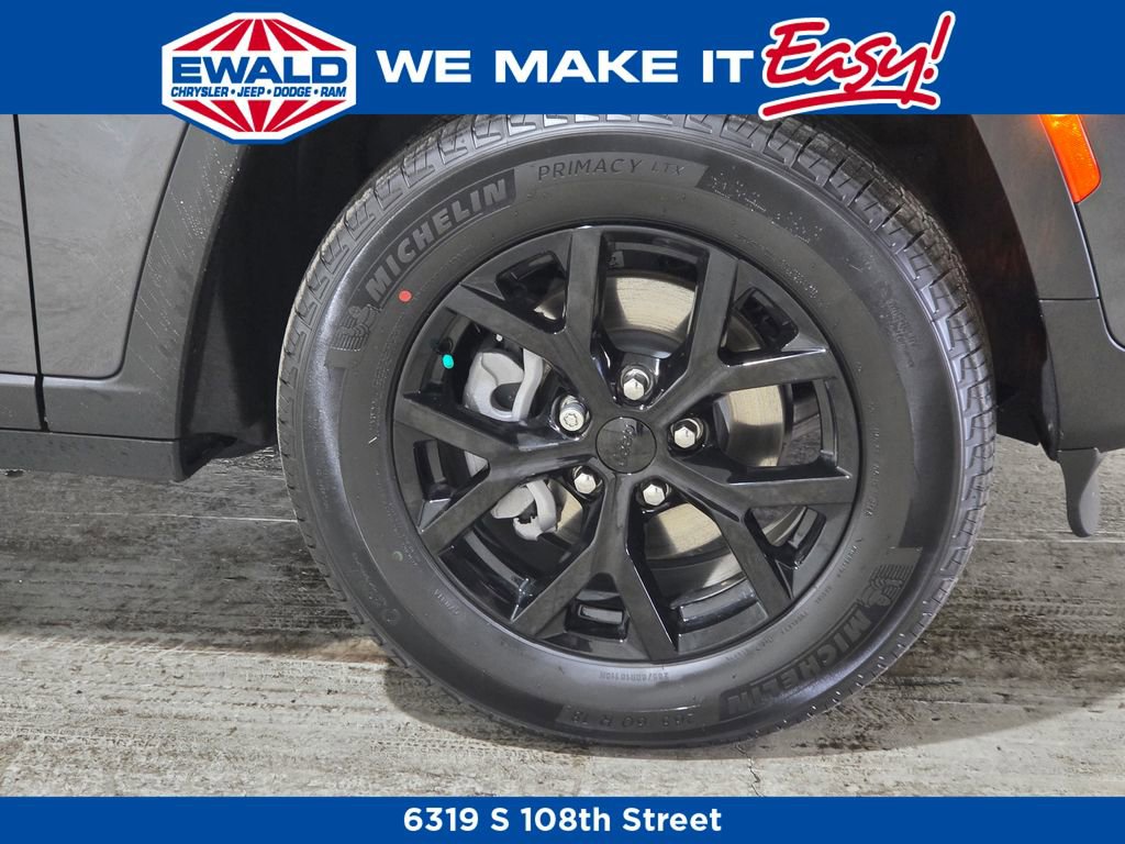 New 2025 Jeep Grand Cherokee 4WD image 14