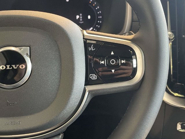 New 2026 Volvo XC90 B6 Plus w/ Protection Package Premier AWD/4WD image 41