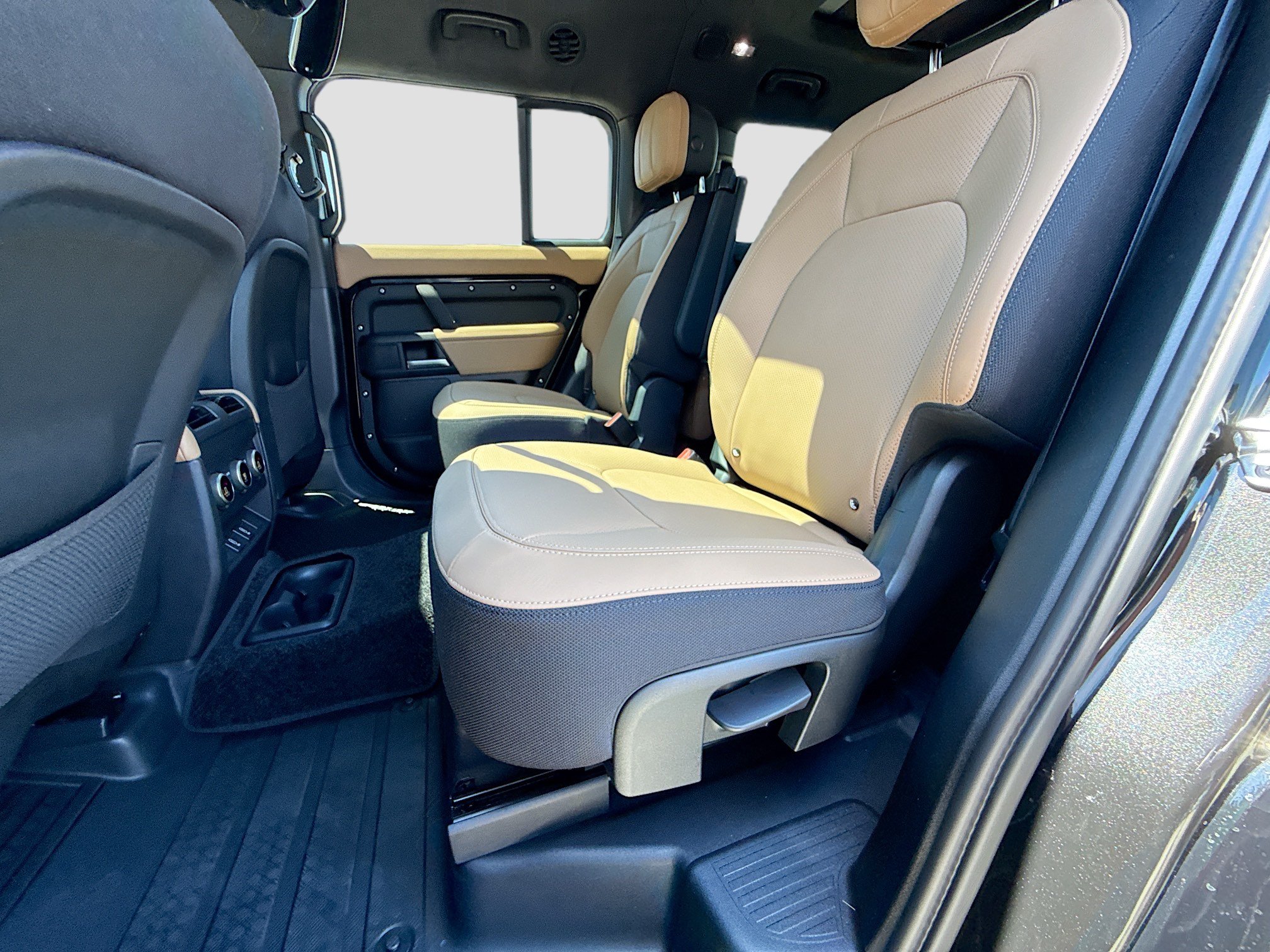 New 2026 Land Rover Defender 130 X AWD/4WD image 20