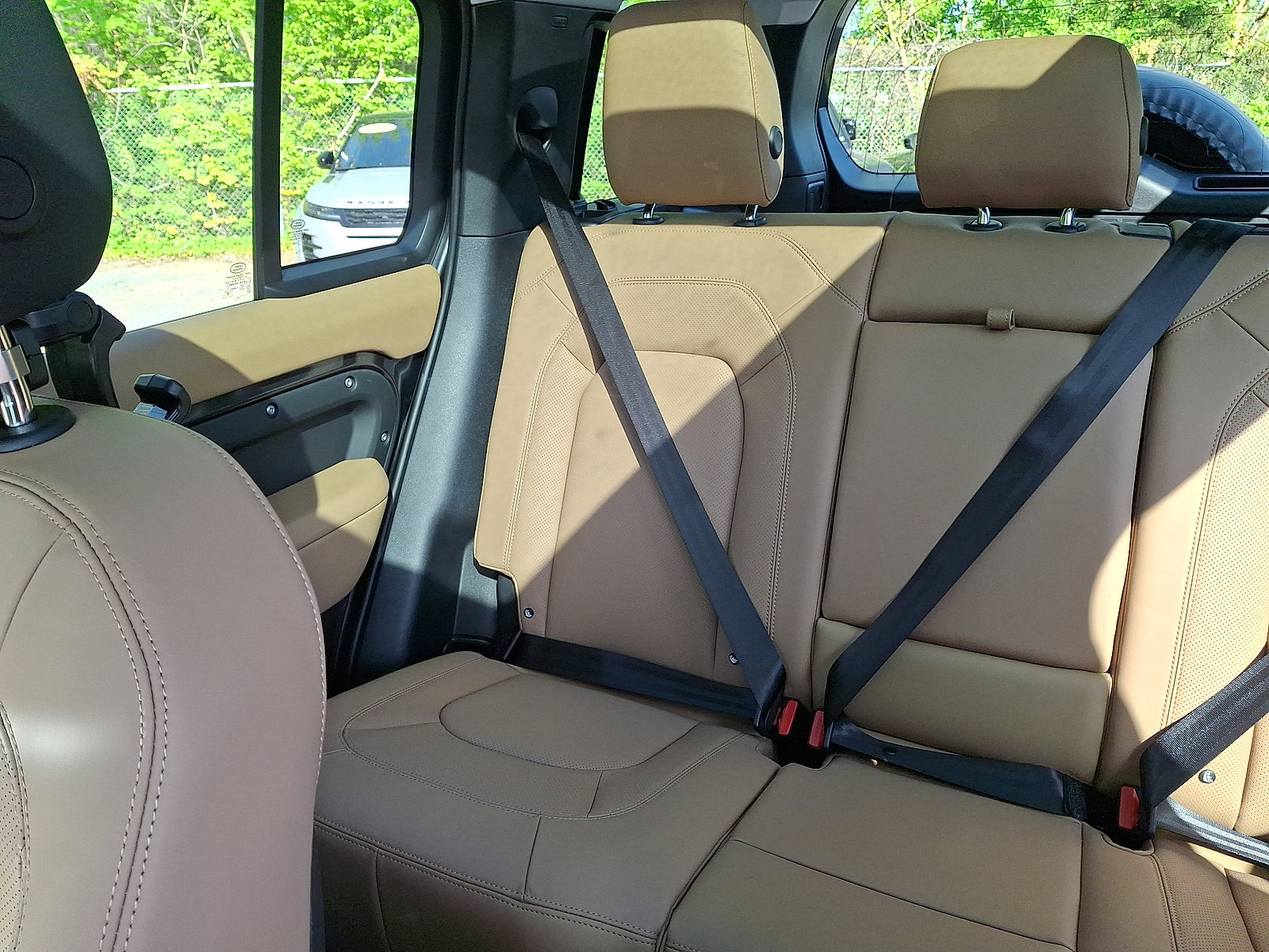 New 2026 Land Rover Defender 110 X-Dynamic SE AWD/4WD image 15