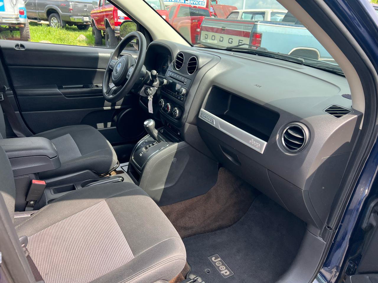 Used 2014 Jeep Compass Sport FWD image 16