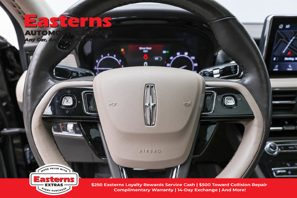 Used 2022 Lincoln Corsair FWD w/ Premium Package image 11