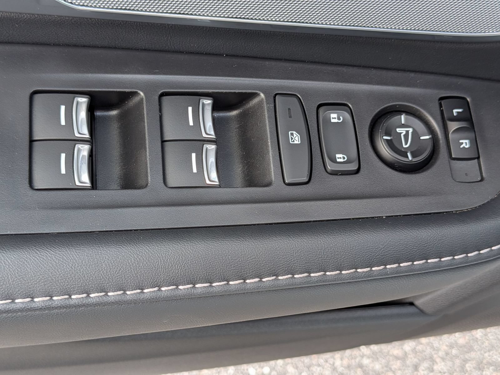 Used 2022 Acura RDX w/ Technology Package AWD/4WD image 13