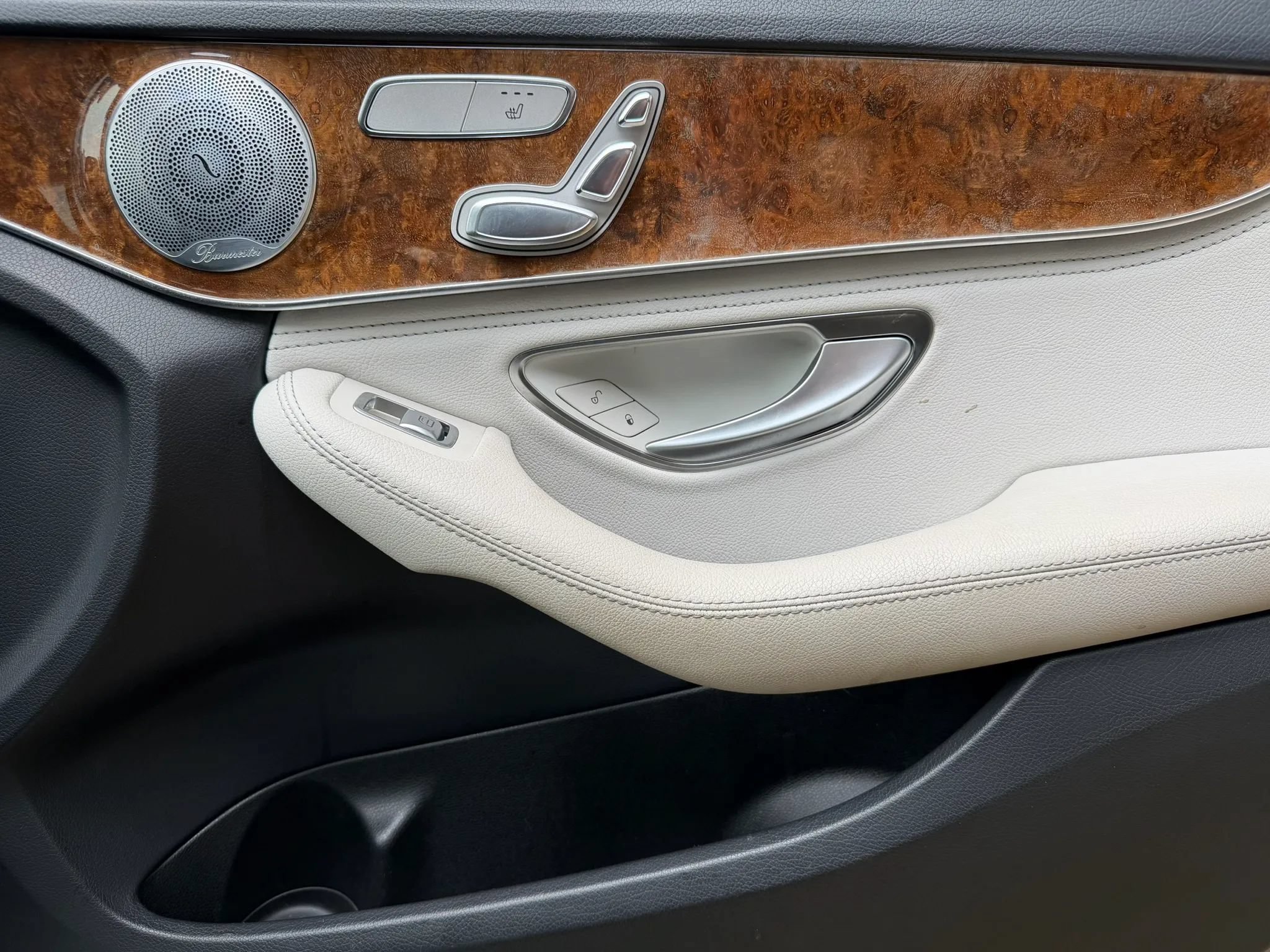 Used 2015 Mercedes-Benz C 300 4MATIC Sedan image 15