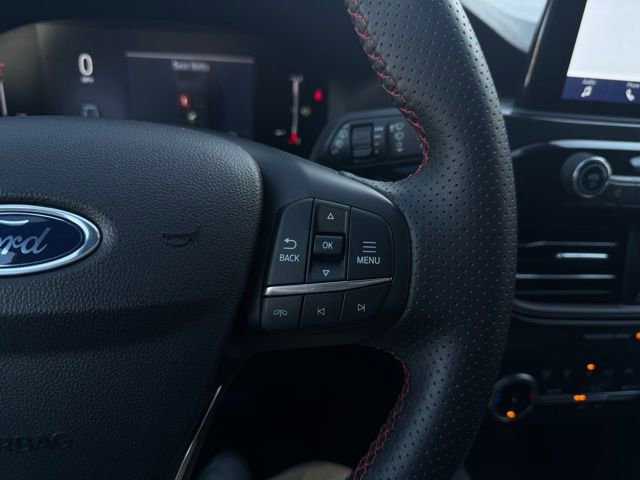 Used 2025 Ford Escape ST-Line image 25