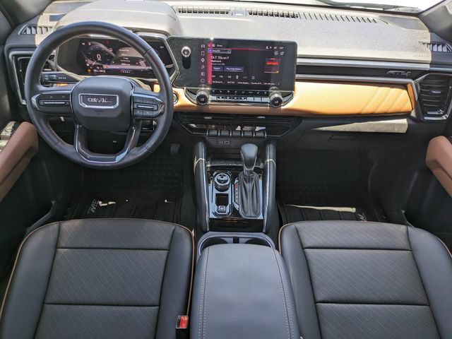 Certified 2025 GMC Canyon AT4 w/ AT4 Premium Package AWD/4WD image 15