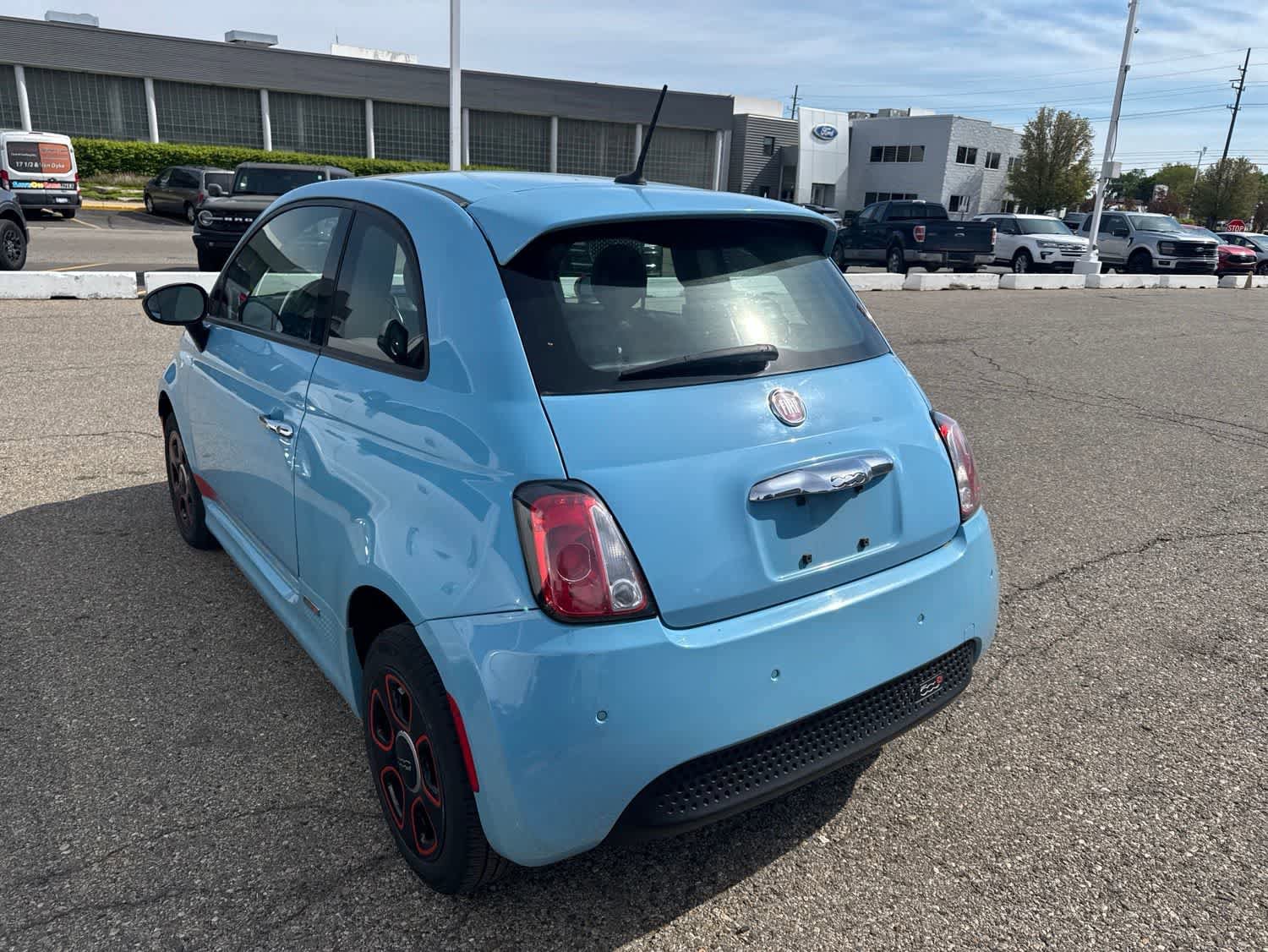 Used 2015 FIAT 500 e w/ Esport Package FWD image 11