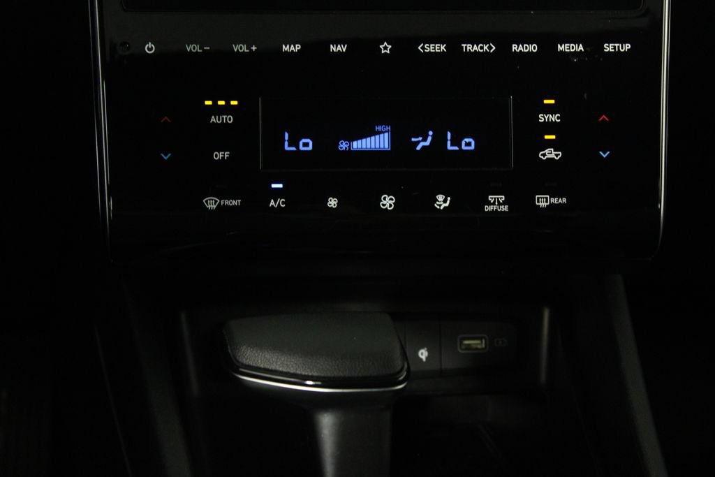 Used 2024 Hyundai Santa Cruz SEL w/ Activity Package FWD image 21