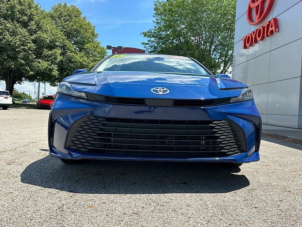 Certified 2025 Toyota Camry LE FWD image 8