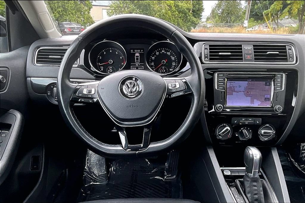 Used 2016 Volkswagen Jetta SEL FWD image 7