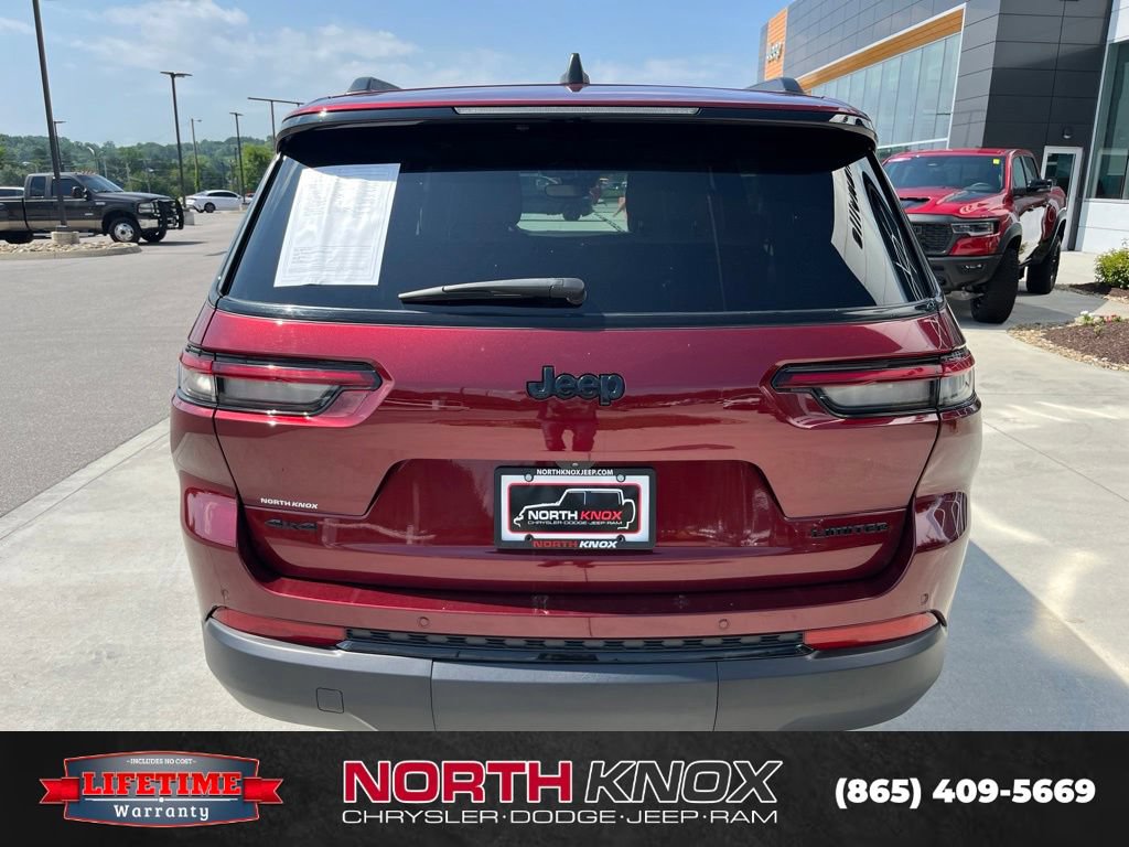 Used 2024 Jeep Grand Cherokee L Limited w/ Black Appearance Package AWD/4WD image 18