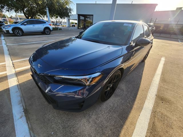 Used 2025 Honda Civic Sport image 3