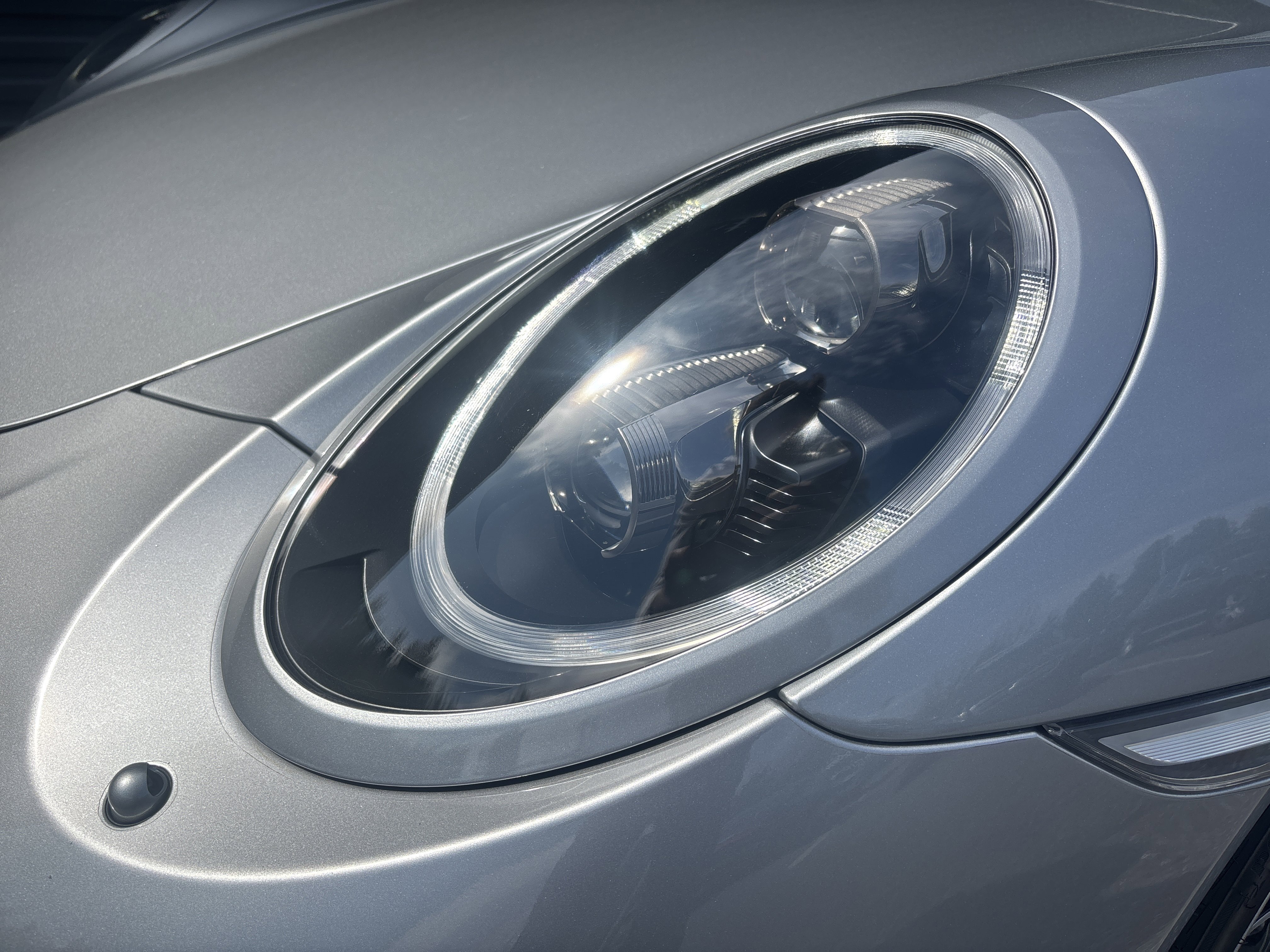 Certified 2015 Porsche 911 Turbo image 22