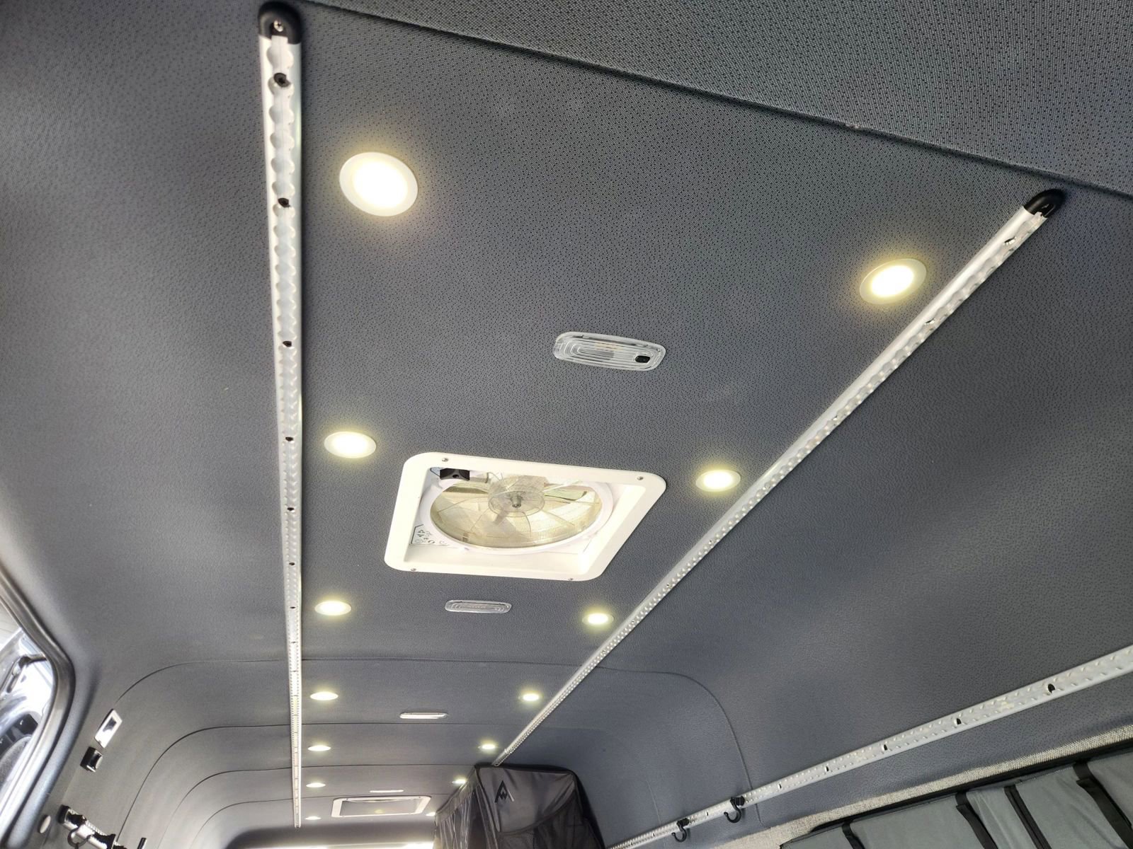 Used 2022 Mercedes-Benz Sprinter 2500 image 11