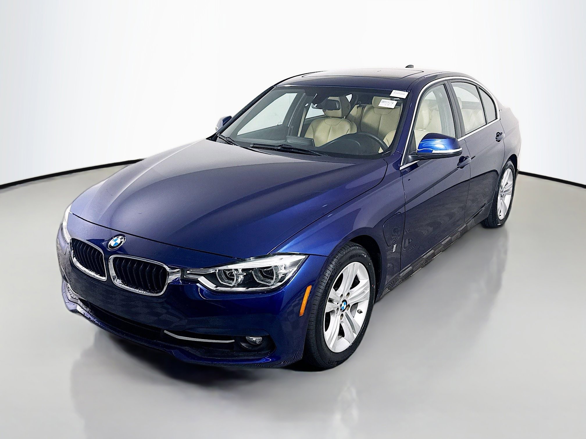 Used 2017 BMW 330e image 4