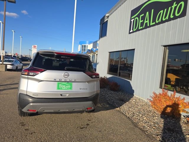 Used 2022 Nissan Rogue SV image 7