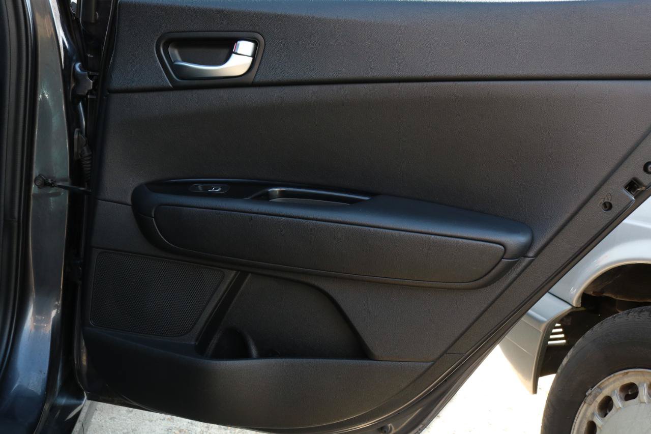 Used 2018 Kia Optima SX FWD image 38
