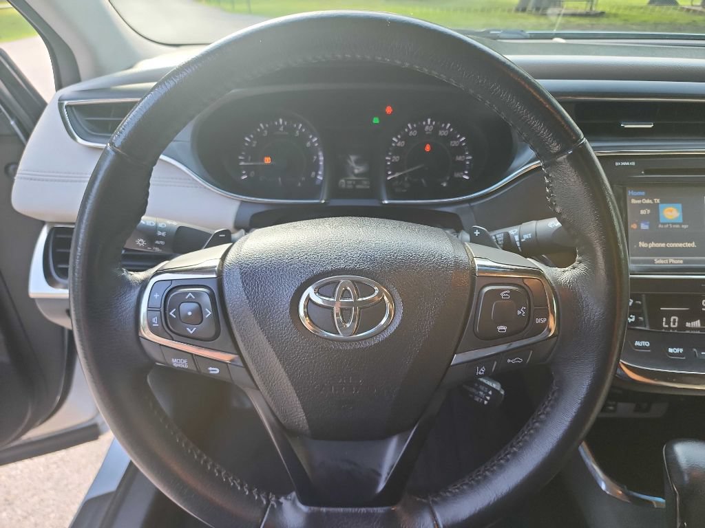 Used 2017 Toyota Avalon XLE FWD image 16