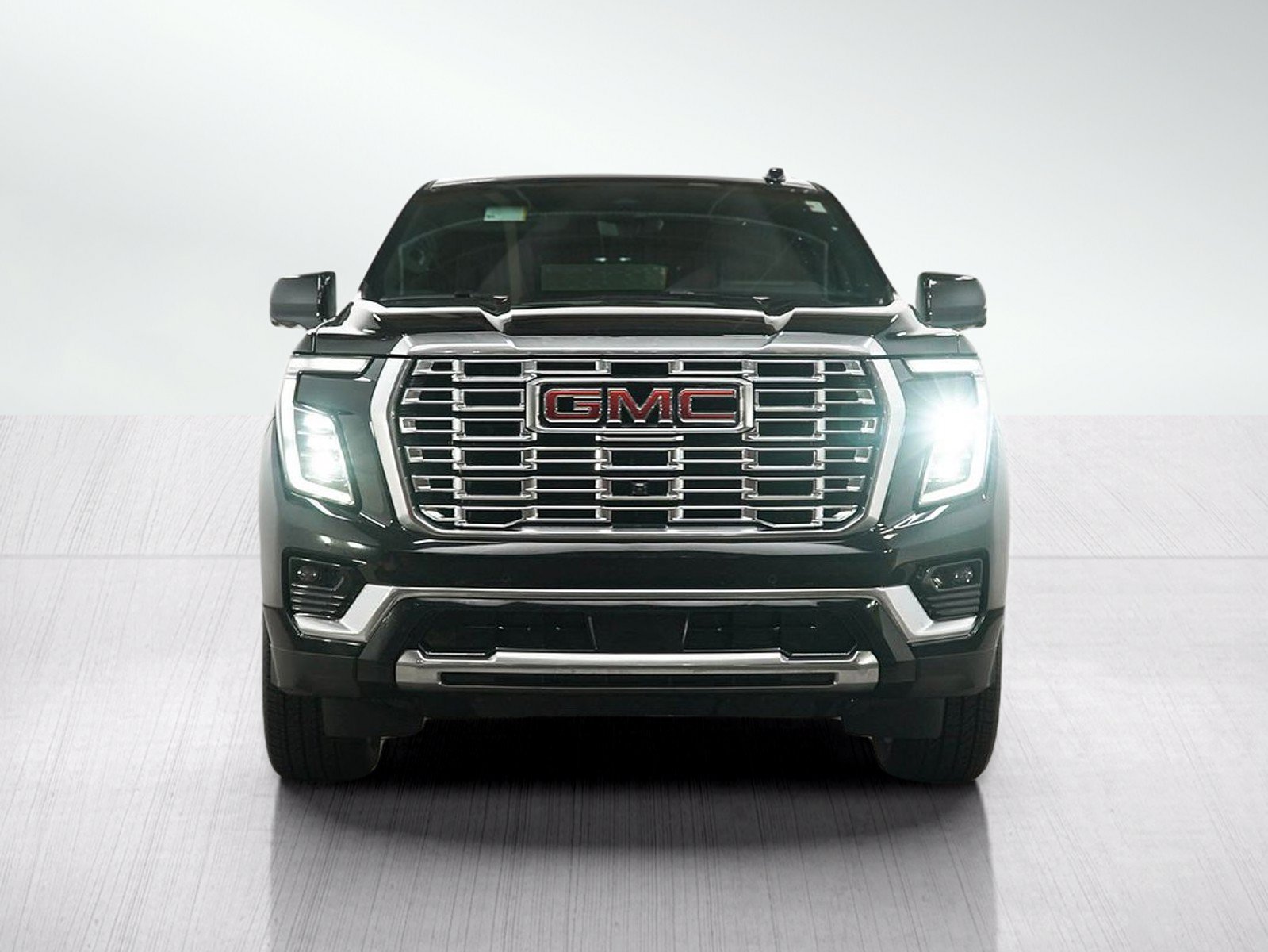 Used 2025 GMC Yukon Denali w/ Denali Reserve Package AWD/4WD image 8