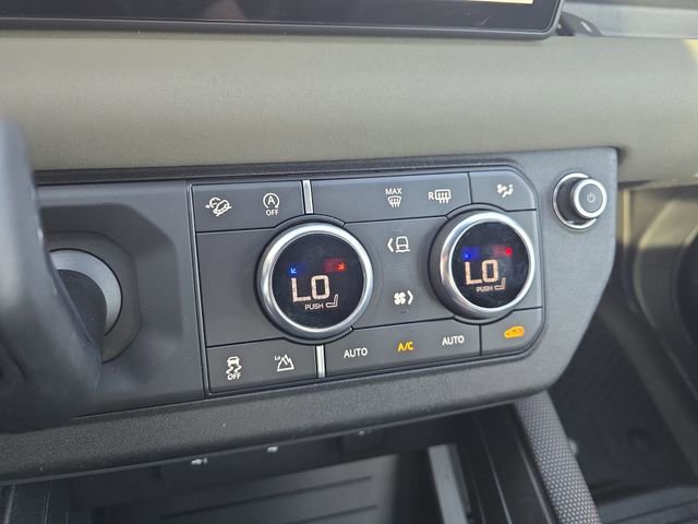 Used 2021 Land Rover Defender 90 X-Dynamic S image 26